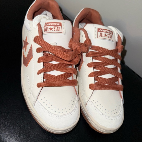 CONVERSE Men's Size 7 Women 8.5 Pro Blaze Retro Luxe Leather Upper Low Top Shoes - Picture 7 of 12